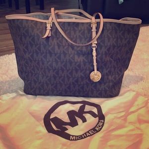 Michael Kors Tote